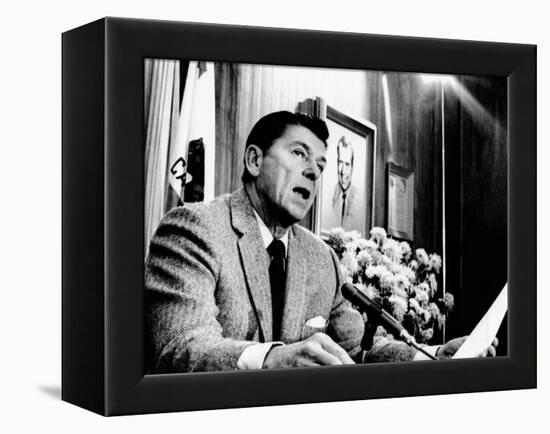 California Gov Ronald Reagan Speaking with Newsmen, Jan 3, 1971-null-Framed Stretched Canvas