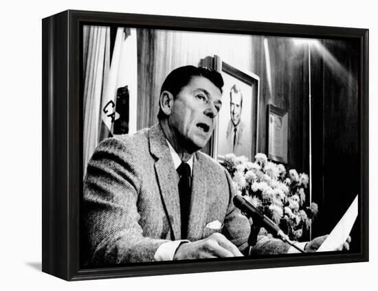 California Gov Ronald Reagan Speaking with Newsmen, Jan 3, 1971-null-Framed Stretched Canvas