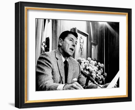 California Gov Ronald Reagan Speaking with Newsmen, Jan 3, 1971-null-Framed Photo