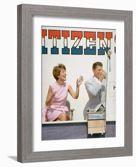 California Governor Candidate Ronald Reagan and Wife Nancy Campaigning-Bill Ray-Framed Photographic Print