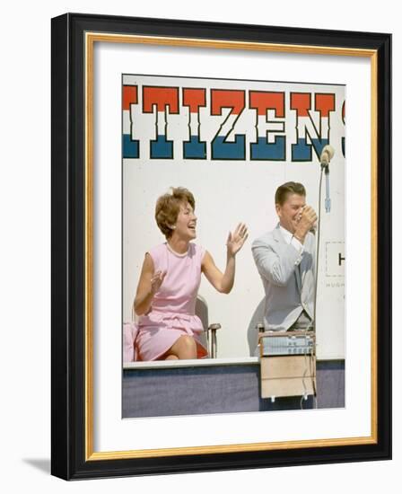 California Governor Candidate Ronald Reagan and Wife Nancy Campaigning-Bill Ray-Framed Photographic Print