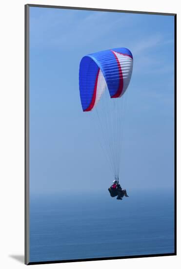 California, San Diego. Hang Glider Flying at Torrey Pines Gliderport-Steve Ross-Mounted Photographic Print