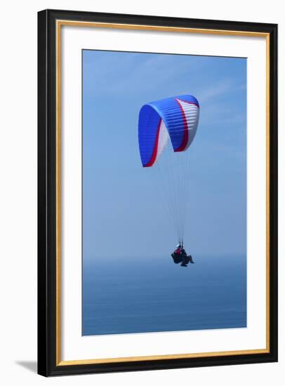 California, San Diego. Hang Glider Flying at Torrey Pines Gliderport-Steve Ross-Framed Photographic Print