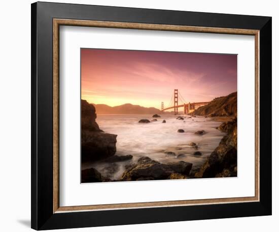 California, San Francisco, Golden Gate Bridge from Marshall Beach, USA-Alan Copson-Framed Photographic Print