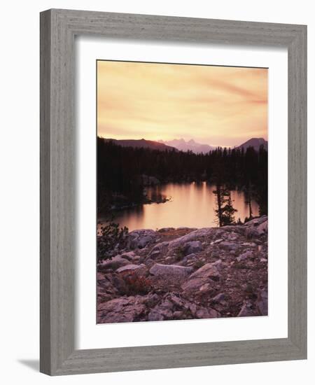 California, Sierra Nevada Mountains, Sunset over Skelton Lake, Inyo Nf-Christopher Talbot Frank-Framed Photographic Print