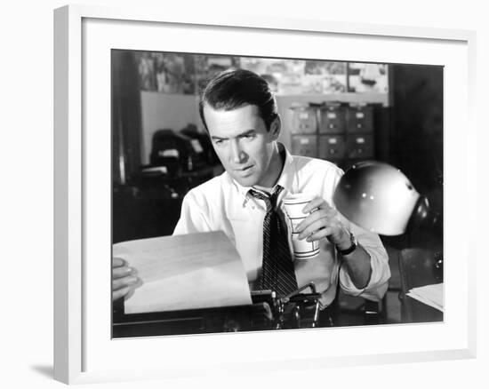 Call Northside 777, James Stewart, 1948-null-Framed Photo