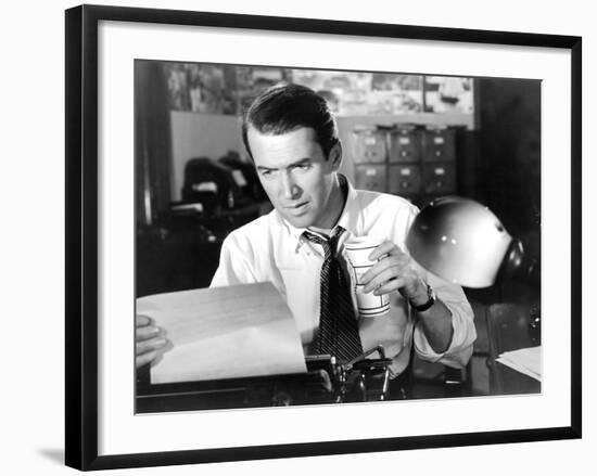 Call Northside 777, James Stewart, 1948-null-Framed Photo