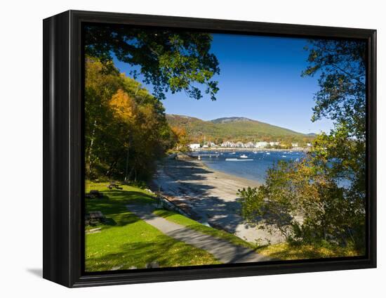 Camden, Maine, New England, United States of America, North America-Alan Copson-Framed Premier Image Canvas