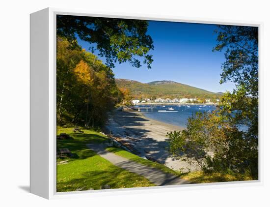 Camden, Maine, New England, United States of America, North America-Alan Copson-Framed Premier Image Canvas