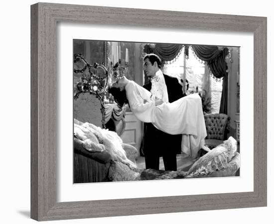 Camille, Greta Garbo, Robert Taylor, 1936-null-Framed Photo