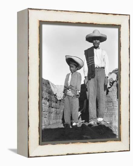 Campesino and Son, State of Veracruz, Mexico, 1927-Tina Modotti-Framed Premier Image Canvas