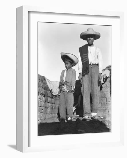 Campesino and Son, State of Veracruz, Mexico, 1927-Tina Modotti-Framed Giclee Print