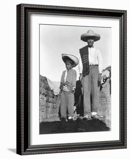 Campesino and Son, State of Veracruz, Mexico, 1927-Tina Modotti-Framed Giclee Print