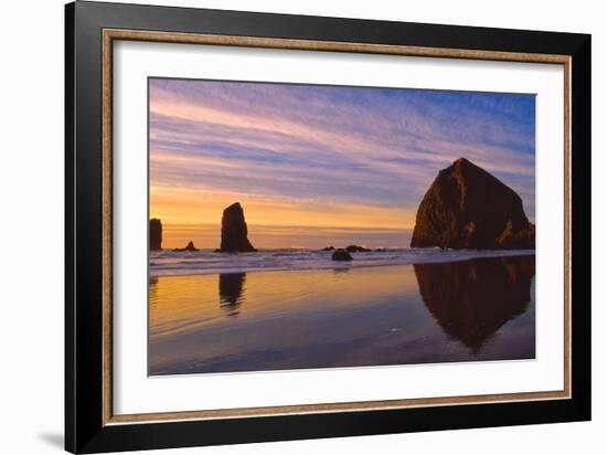 Cannon Beach V-Ike Leahy-Framed Photographic Print