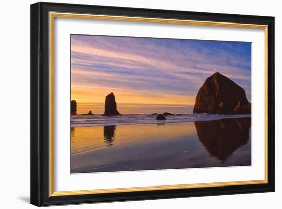 Cannon Beach V-Ike Leahy-Framed Photographic Print