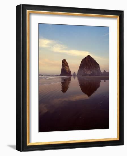 Cannon Beach X-Ike Leahy-Framed Photographic Print