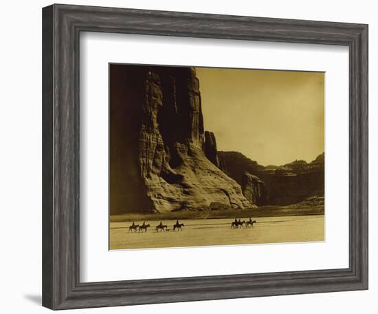 Canon De Chelly, Arizona, Navaho (Trail of Tears)-Edward S Curtis-Framed Giclee Print