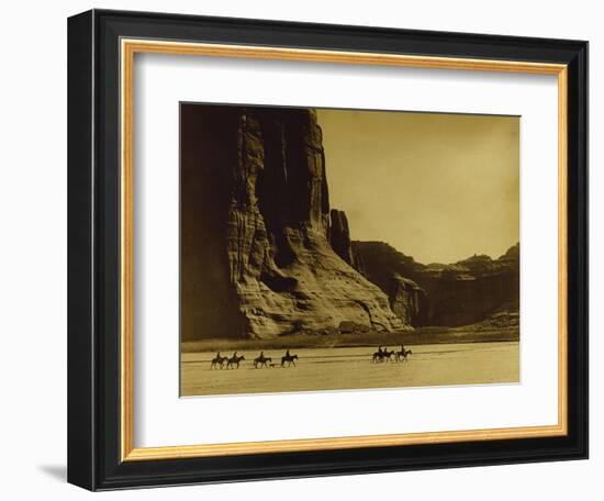 Canon De Chelly, Arizona, Navaho (Trail of Tears)-Edward S Curtis-Framed Giclee Print