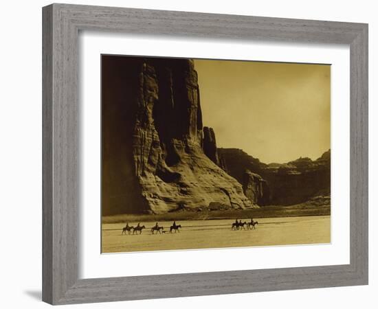 Canon De Chelly, Arizona, Navaho (Trail of Tears)-Edward S Curtis-Framed Giclee Print