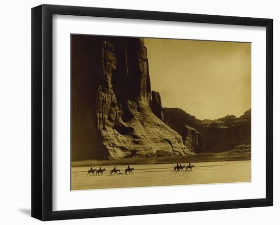 Canon De Chelly, Arizona, Navaho (Trail of Tears)-Edward S Curtis-Framed Giclee Print