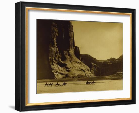 Canon De Chelly, Arizona, Navaho (Trail of Tears)-Edward S Curtis-Framed Giclee Print