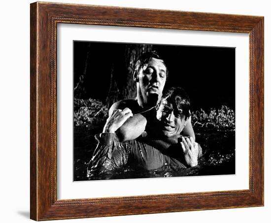 Cape Fear, Robert Mitchum, Gregory Peck, 1962-null-Framed Photo