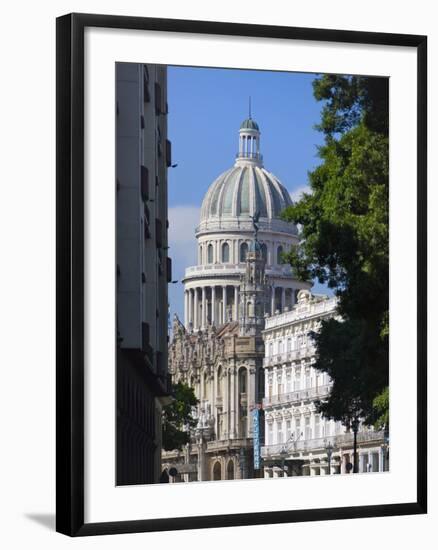 Capitol Building, Havana, UNESCO World Heritage Site, Cuba-Keren Su-Framed Photographic Print