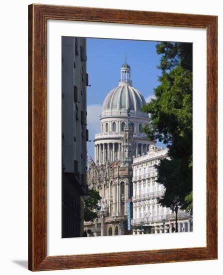 Capitol Building, Havana, UNESCO World Heritage Site, Cuba-Keren Su-Framed Photographic Print