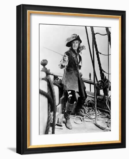 Captain Blood, Errol Flynn, 1935-null-Framed Photo