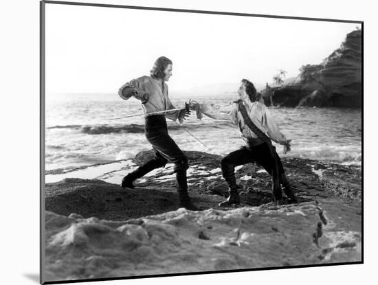 Captain Blood, Errol Flynn, Basil Rathbone, 1935-null-Mounted Photo