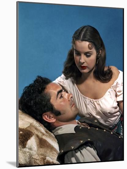 CAPTAIN FROM CASTILE, 1947 directed by HENRY KING Tyrone Power and Jean Peters (photo)-null-Mounted Photo