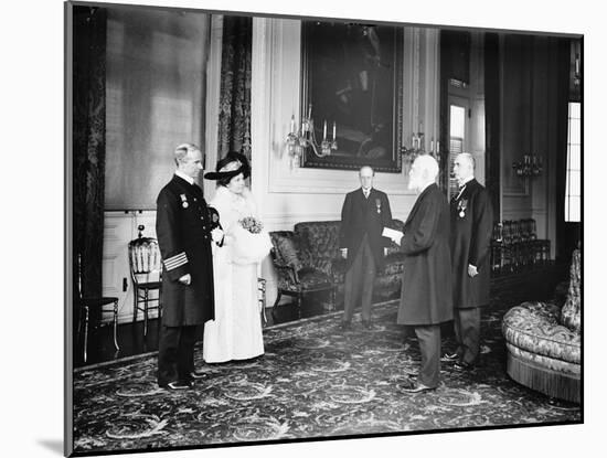 Captain Rostron of the Carpathia is presented with the American Cross of Honour, 1913-Harris & Ewing-Mounted Photographic Print