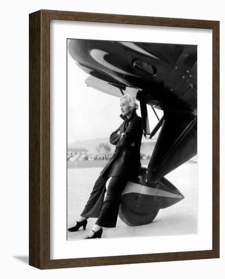 Carole Lombard, 1935-null-Framed Photo