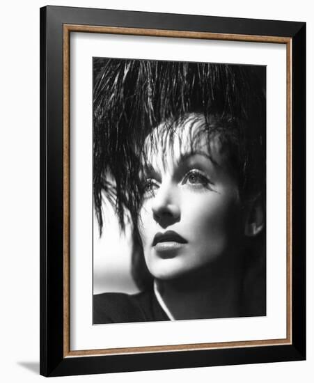 Carole Lombard, 1941-null-Framed Photographic Print