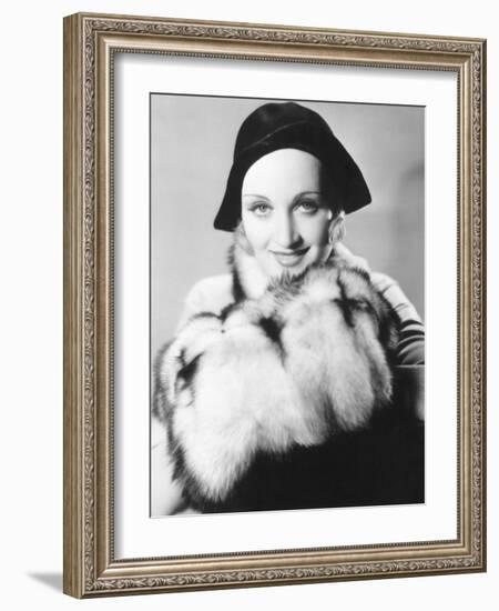 Carole Lombard-null-Framed Photographic Print