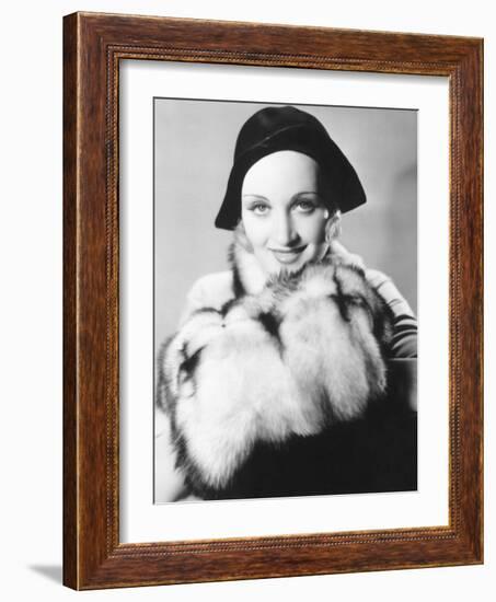 Carole Lombard-null-Framed Photographic Print