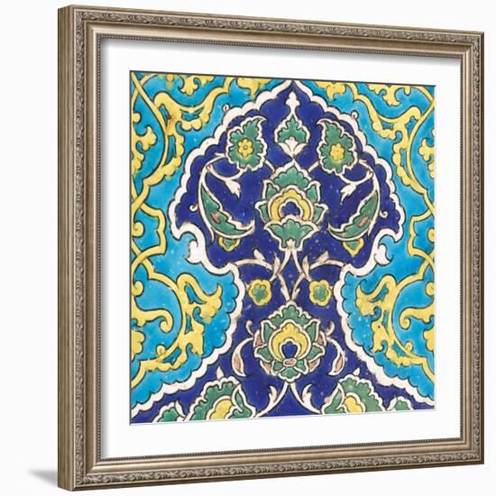 Carreau à frise de lambrequins bleu et turquoise imbriqués-null-Framed Giclee Print