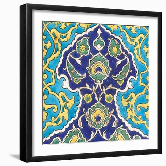 Carreau à frise de lambrequins bleu et turquoise imbriqués-null-Framed Giclee Print