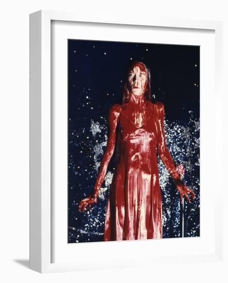 CARRIE, 1976 directed by BRIAN by PALMA Sissy Spacek (photo)-null-Framed Photo