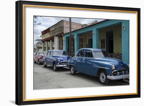 Cars of Cuba VIII-Laura Denardo-Framed Photographic Print