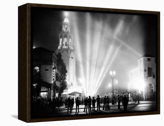 Carthay Circle Theatre During a Dramatically Lit Hollywood Premier-null-Framed Stretched Canvas