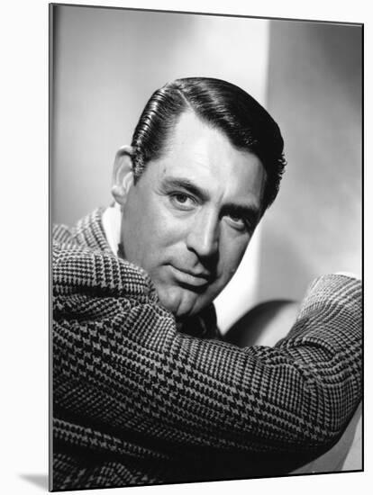 Cary Grant. "Notorious" 1946, Directed by Alfred Hitchcock-null-Mounted Photographic Print