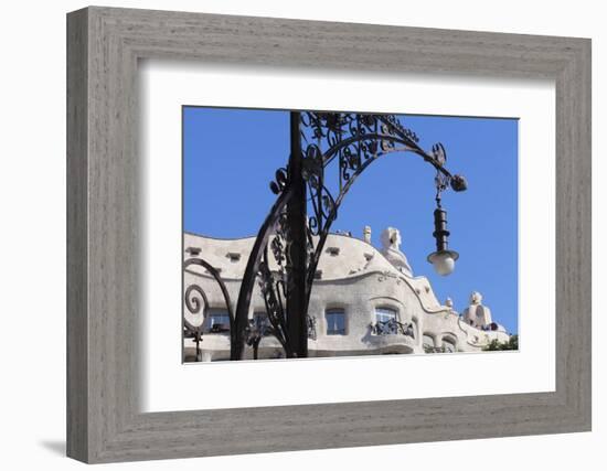 Casa Mila (La Pedrera), Antonio Gaudi, Modernisme, UNESCO World Heritage Site, Eixample, Barcelona,-Markus Lange-Framed Photographic Print