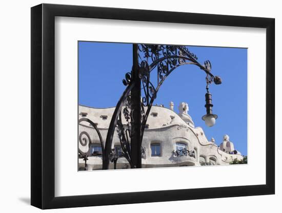 Casa Mila (La Pedrera), Antonio Gaudi, Modernisme, UNESCO World Heritage Site, Eixample, Barcelona,-Markus Lange-Framed Photographic Print