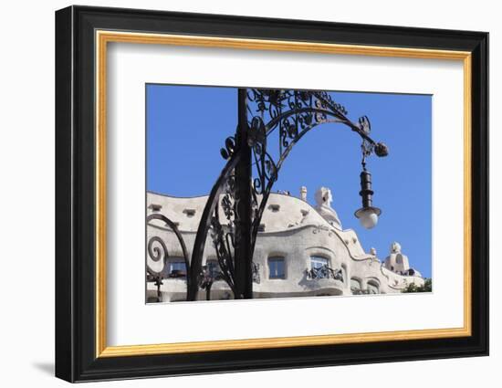 Casa Mila (La Pedrera), Antonio Gaudi, Modernisme, UNESCO World Heritage Site, Eixample, Barcelona,-Markus Lange-Framed Photographic Print