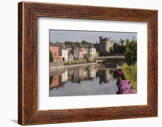 Castle and River Nore, Kilkenny, County Kilkenny, Leinster, Republic of Ireland, Europe-Rolf Richardson-Framed Photographic Print