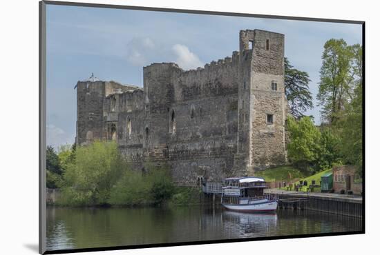 Castle and River Trent, Newark, Nottinghamshire, England, United Kingdom-Rolf Richardson-Mounted Photographic Print