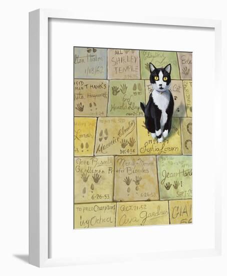 Cat in Hollywood (Chat a Hollywood)-Isy Ochoa-Framed Giclee Print