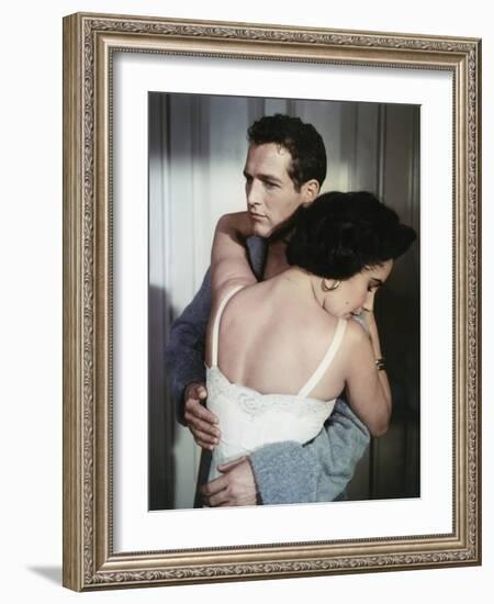 Cat on a Hot Tin Roof 1958 Directed by Richard Brooks Elizabeth Taylor and Paul Newman-null-Framed Photo