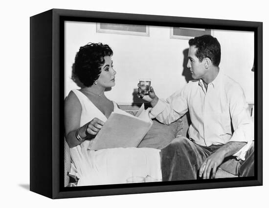 CAT ON A HOT TIN ROOF, 1958 directed by RICHARD BROOKS On the set, Elizabeth Taylor and Paul Newman-null-Framed Stretched Canvas